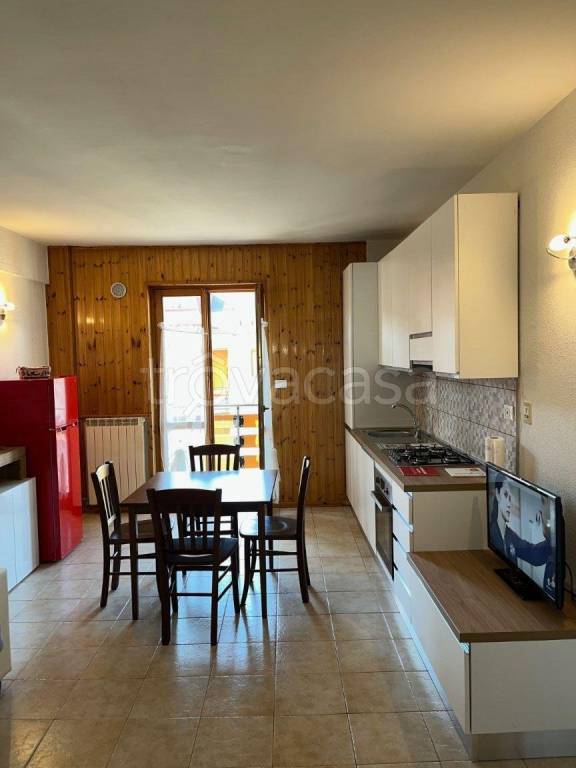 appartamento in vendita a Roburent in zona San Giacomo