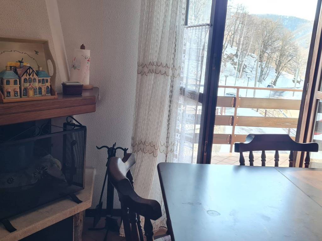 appartamento in vendita a Roburent in zona San Giacomo