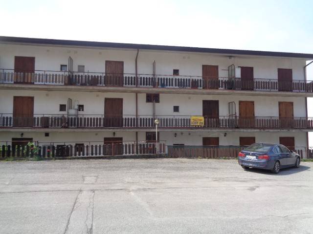 appartamento in vendita a Roburent in zona San Giacomo