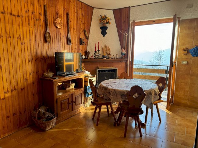 appartamento in vendita a Roburent