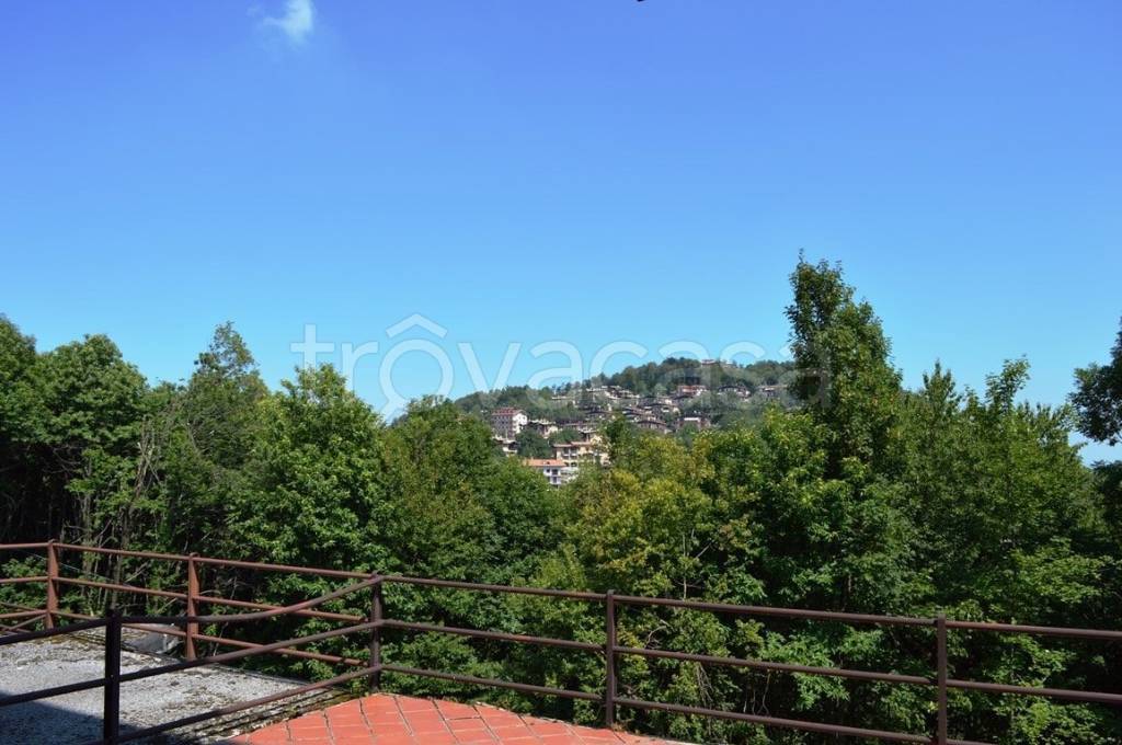 appartamento in vendita a Roburent in zona San Giacomo