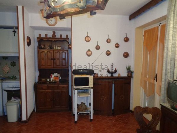 appartamento in vendita a Roburent
