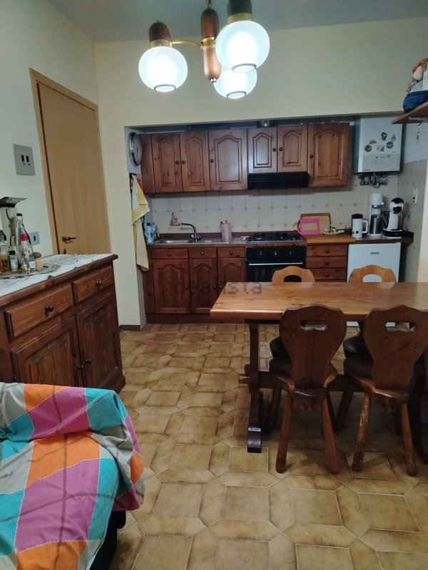 appartamento in vendita a Roburent in zona Cardini