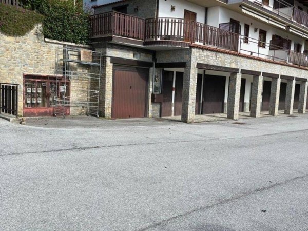 casa indipendente in vendita a Roburent in zona San Giacomo