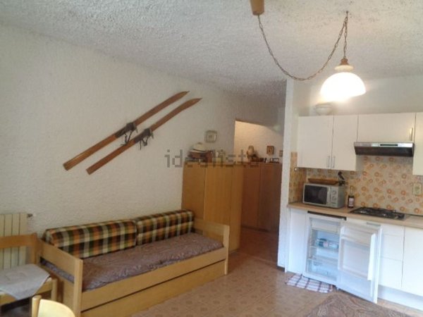appartamento in vendita a Roburent in zona San Giacomo
