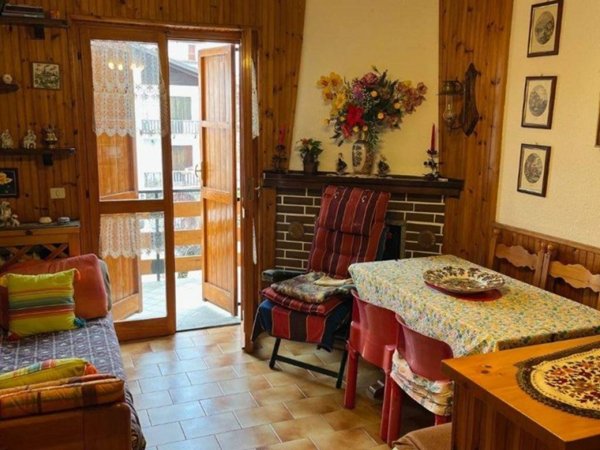 appartamento in vendita a Roburent in zona San Giacomo