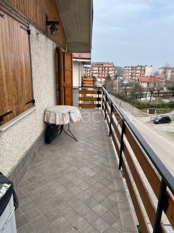 appartamento in vendita a Roburent in zona San Giacomo