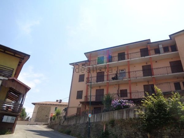 appartamento in vendita a Roburent in zona San Giacomo
