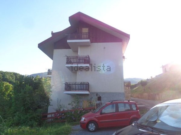 appartamento in vendita a Roburent in zona San Giacomo