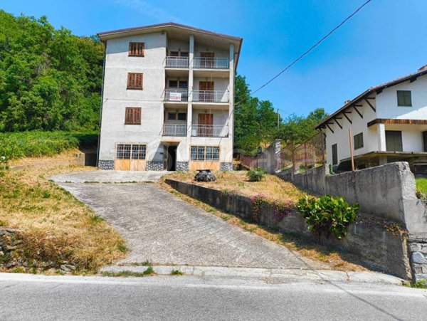 casa indipendente in vendita a Roburent