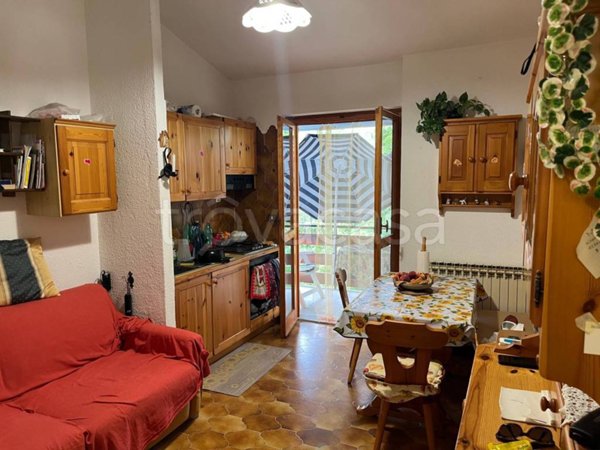 appartamento in vendita a Roburent in zona San Giacomo
