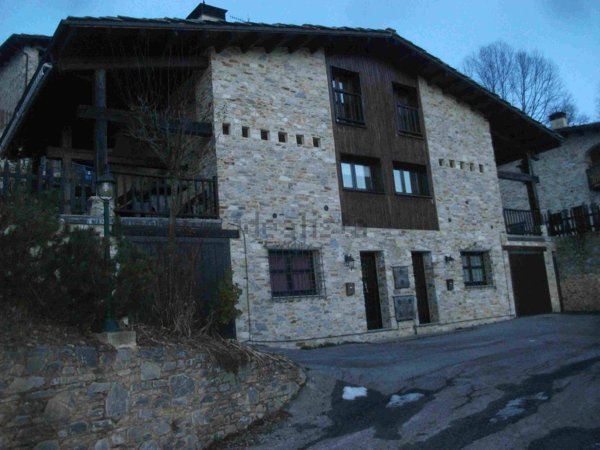 appartamento in vendita a Roburent in zona San Giacomo
