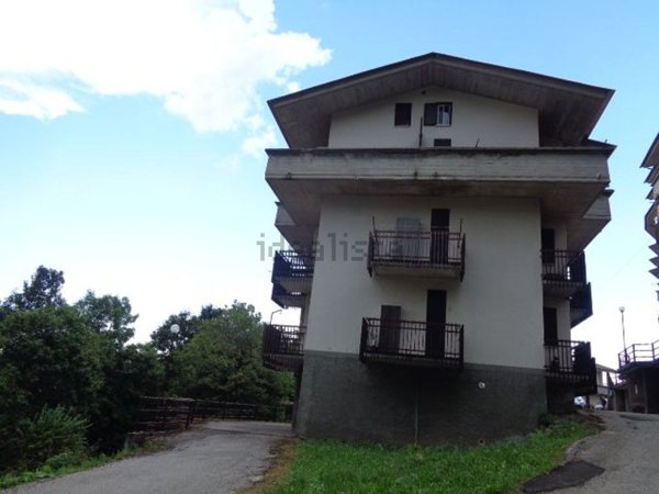 appartamento in vendita a Roburent in zona San Giacomo