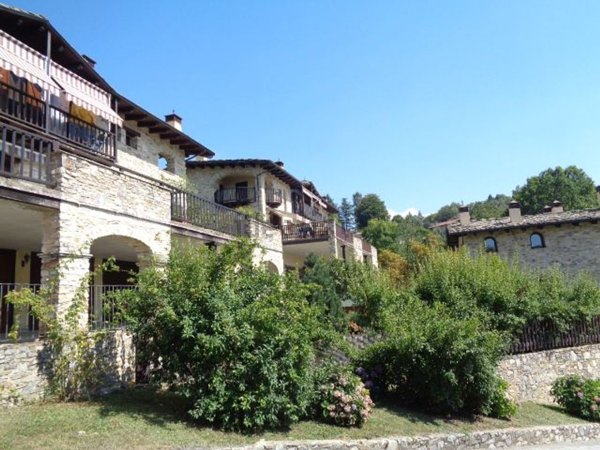 appartamento in vendita a Roburent in zona San Giacomo