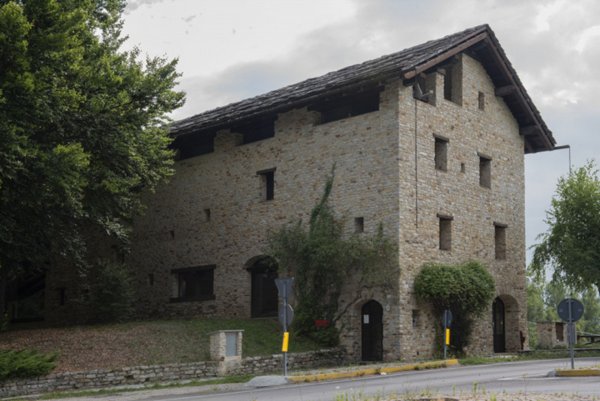 appartamento in vendita a Roburent