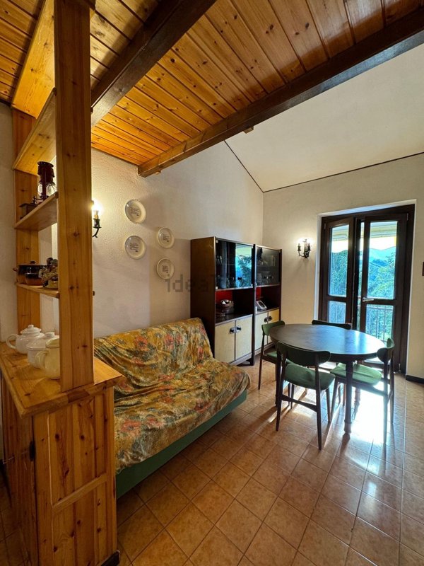appartamento in vendita a Roburent in zona San Giacomo