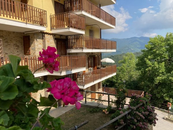 appartamento in vendita a Roburent in zona Cardini