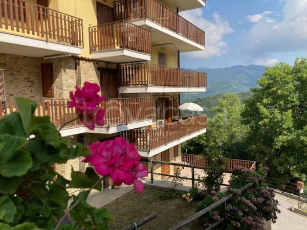appartamento in vendita a Roburent in zona Cardini
