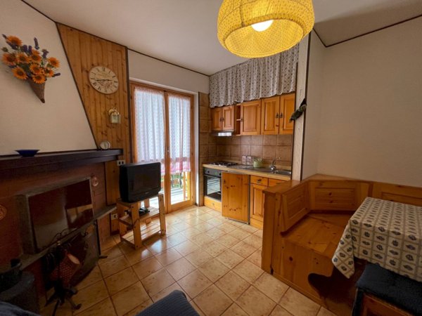appartamento in vendita a Roburent in zona San Giacomo