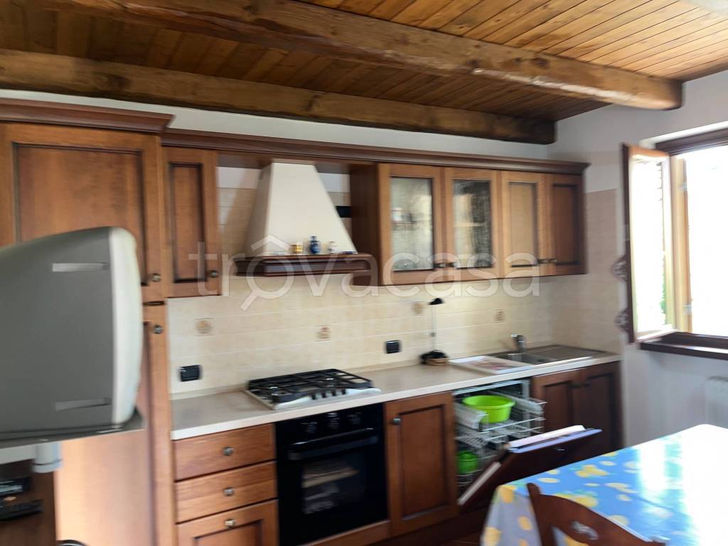 appartamento in vendita a Roburent in zona San Giacomo