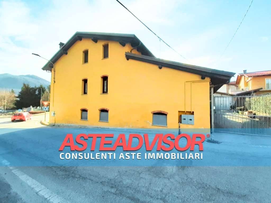 casa indipendente in vendita a Roccabruna in zona Viale