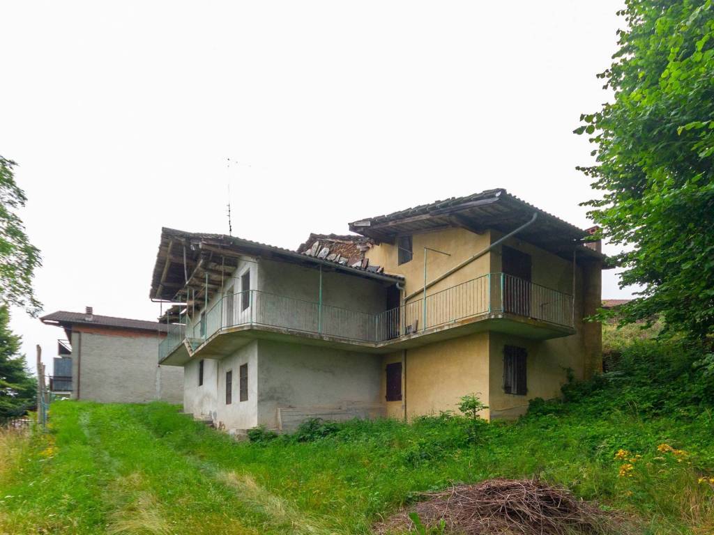 casale in vendita a Roccabruna in zona Ferre