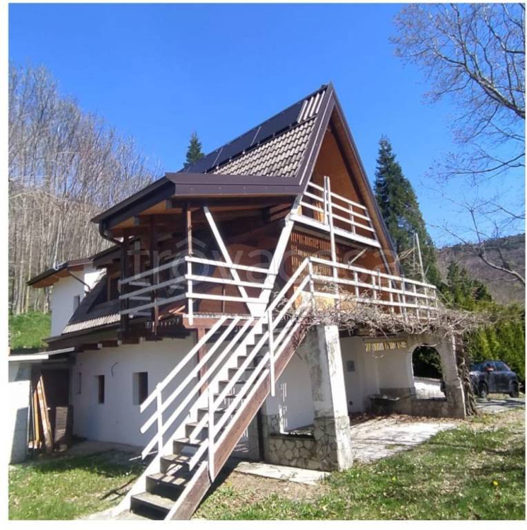 casa indipendente in vendita a Roccabruna in zona Combetta