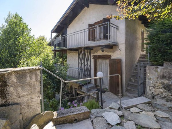 casa indipendente in vendita a Roccabruna