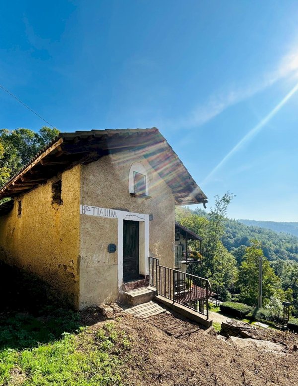 casa indipendente in vendita a Roccabruna
