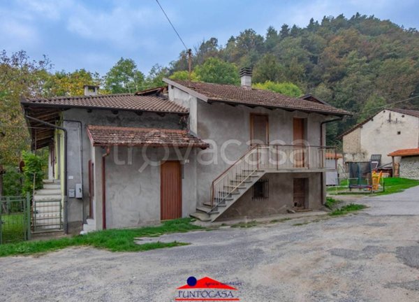 casa indipendente in vendita a Roccabruna