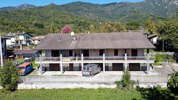 casa indipendente in vendita a Roccabruna