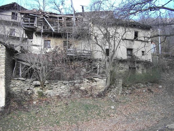 casale in vendita a Roccabruna in zona Toschia