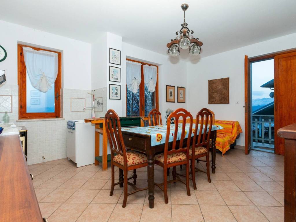 appartamento in vendita a Roccabruna in zona Sant’Anna