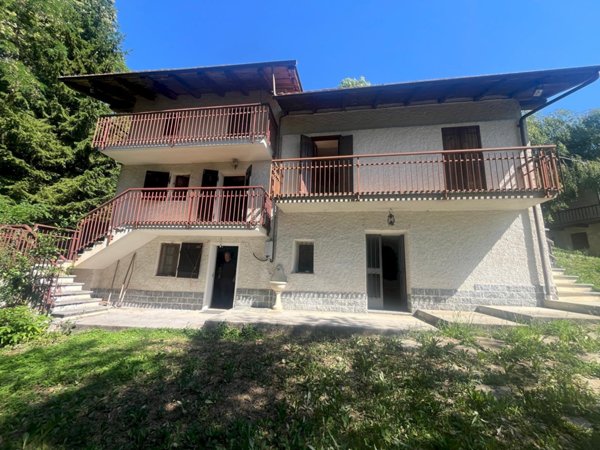 casa indipendente in vendita a Roccabruna