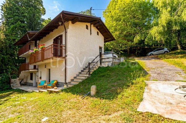 casa indipendente in vendita a Roccabruna