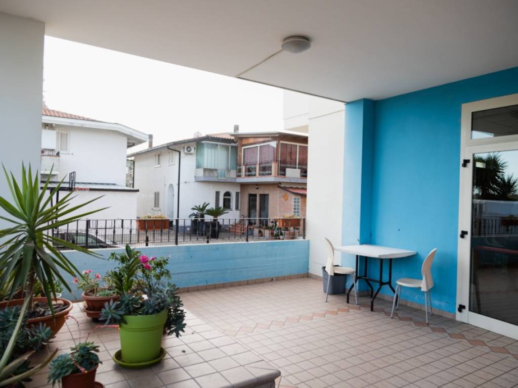 intera palazzina in vendita ad Alba Adriatica