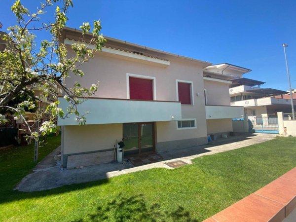 casa indipendente in vendita ad Alba Adriatica
