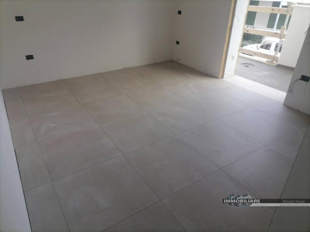 appartamento in vendita ad Alba Adriatica