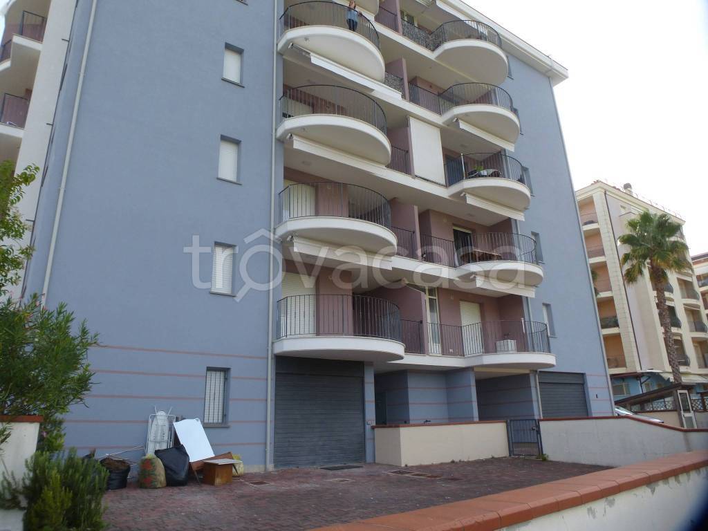 appartamento in vendita ad Alba Adriatica