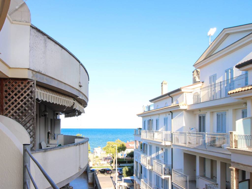 appartamento in vendita ad Alba Adriatica