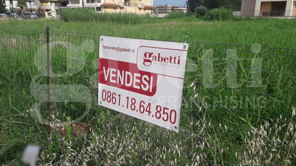 terreno edificabile in vendita ad Alba Adriatica