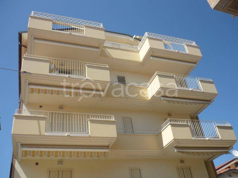 appartamento in vendita ad Alba Adriatica