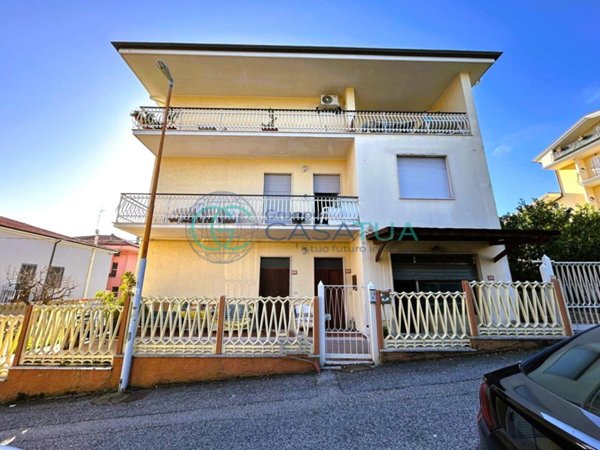 appartamento in vendita ad Alba Adriatica