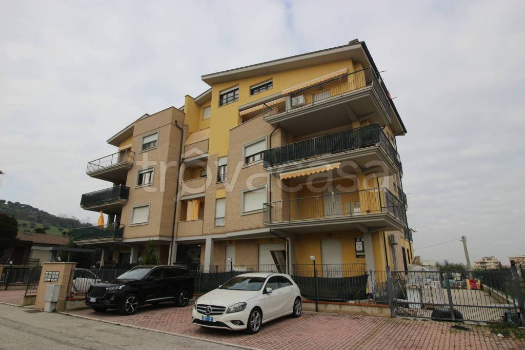 appartamento in vendita ad Alba Adriatica