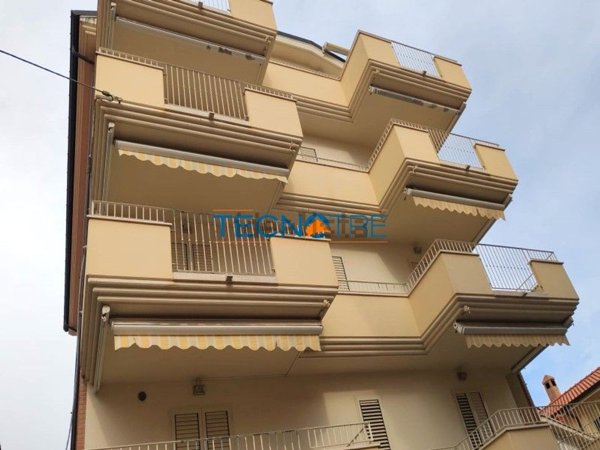 appartamento in vendita ad Alba Adriatica