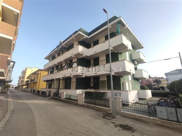 appartamento in vendita ad Alba Adriatica