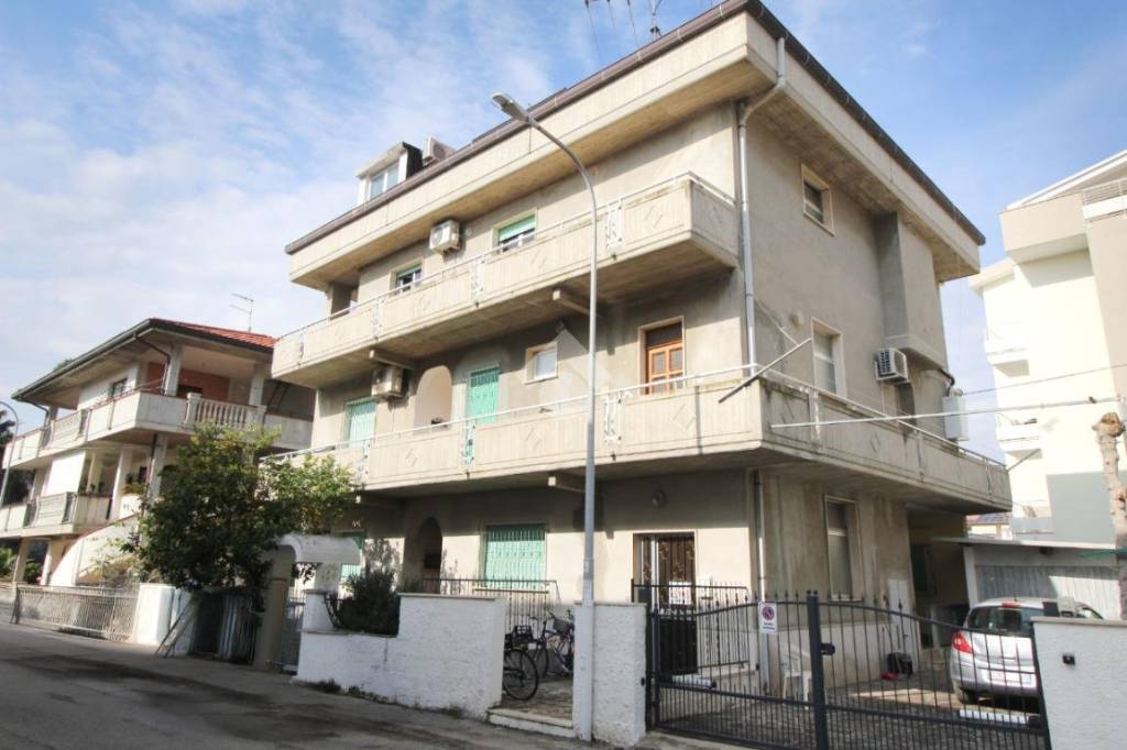 appartamento in vendita ad Alba Adriatica