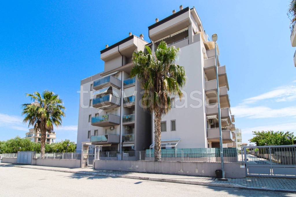 appartamento in vendita ad Alba Adriatica