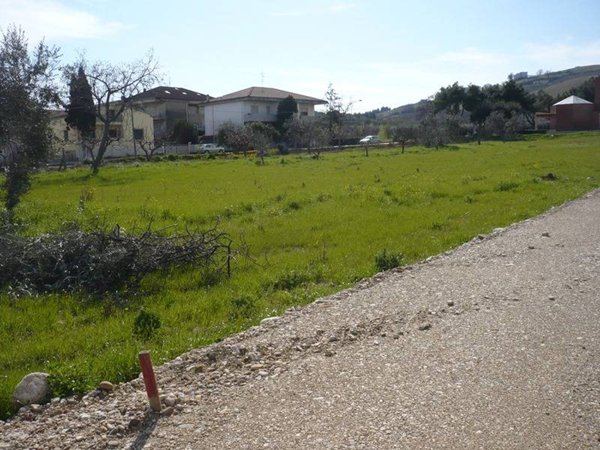 terreno edificabile in vendita ad Alba Adriatica