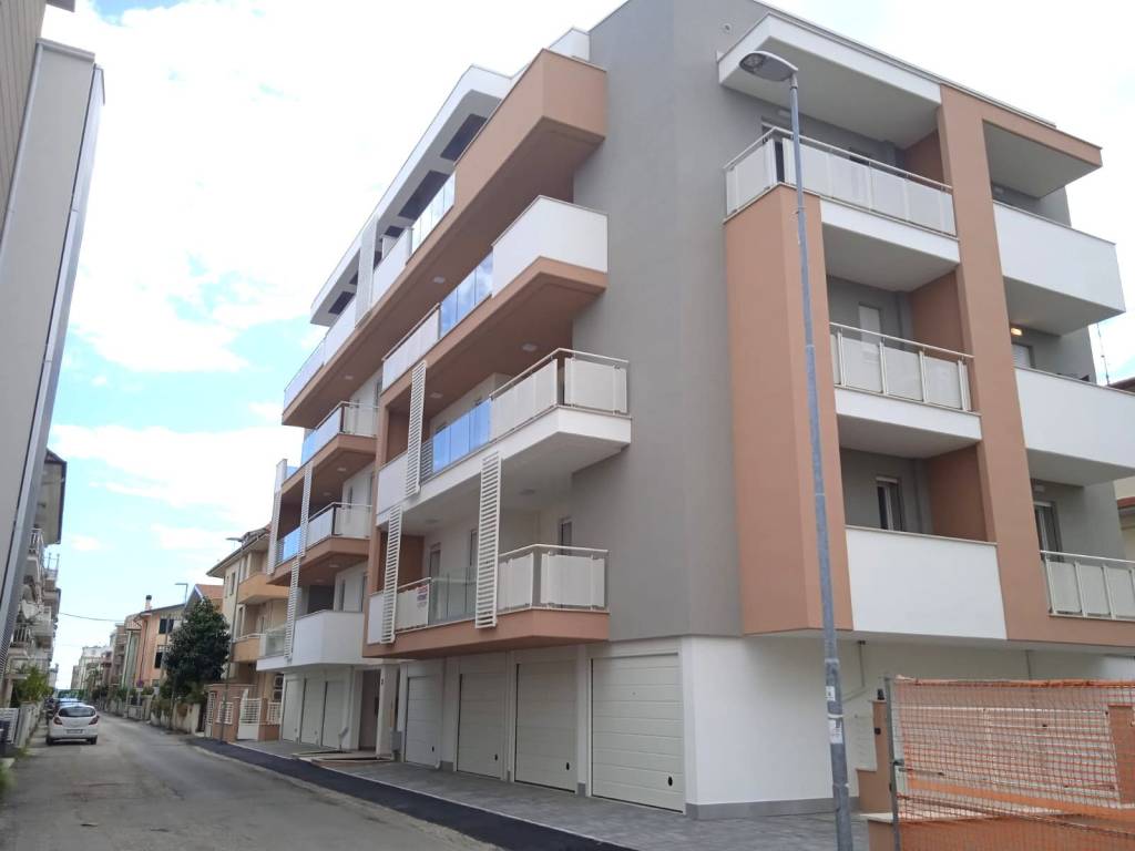 appartamento in vendita ad Alba Adriatica